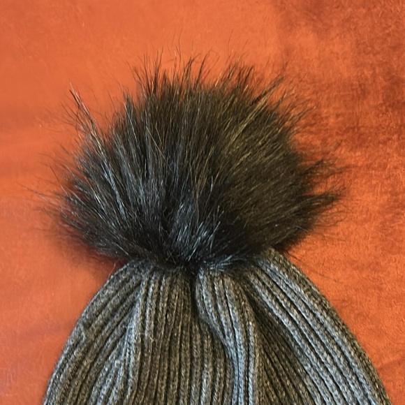 H&M Hat OS Gray - Picture 2 of 5